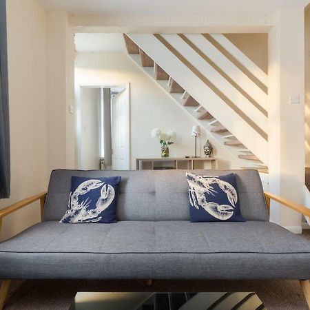 Well Presented 2 Bedroom House - Sleeps Four Leamington Spa Kültér fotó