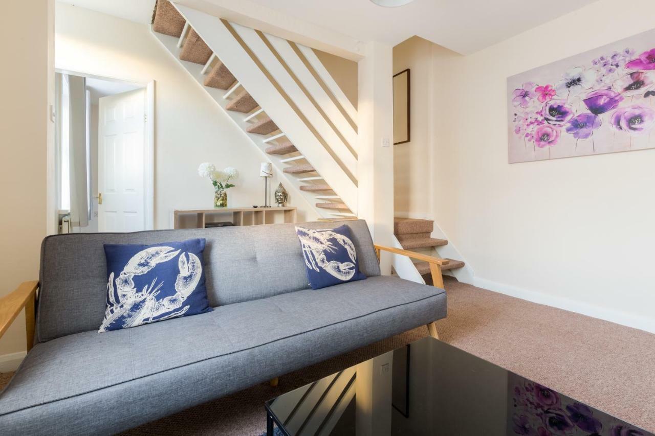 Well Presented 2 Bedroom House - Sleeps Four Leamington Spa Kültér fotó